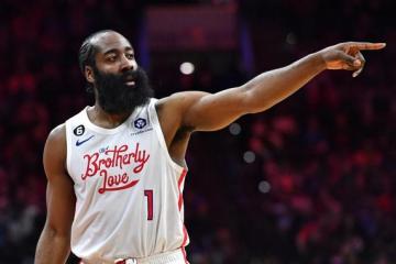 开云平台-包含公牛完胜爵士，哈里斯爆发神勇的词条