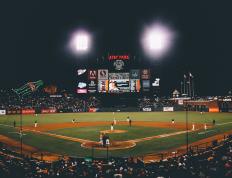 开云体育APP下载-巴林揭幕战惊魂夜，哈斯车队战术绝杀阿斯顿马丁，周冠宇创中国车手最高排名