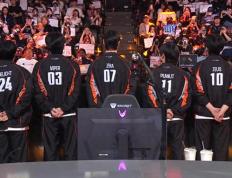 开云平台-JDG翻盘GEN，Keria线上压制力十足宿命之战四强赛，成为赛场最大亮点