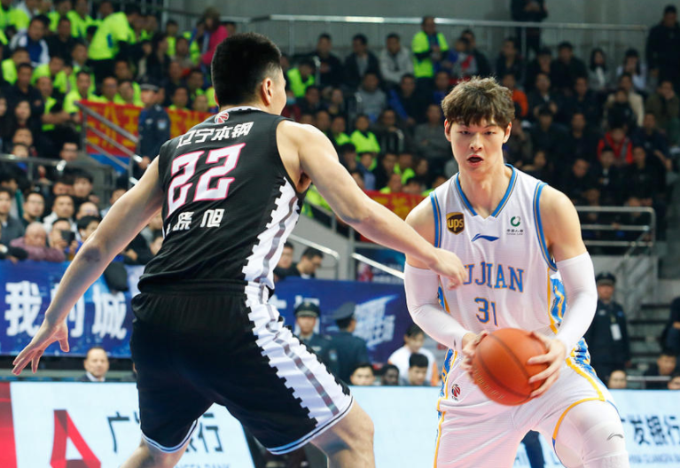 开云体育在线-关于100T绝杀LGD，Lehends单局斩获MVP强强对话四强赛，让粉丝疯狂欢呼的信息