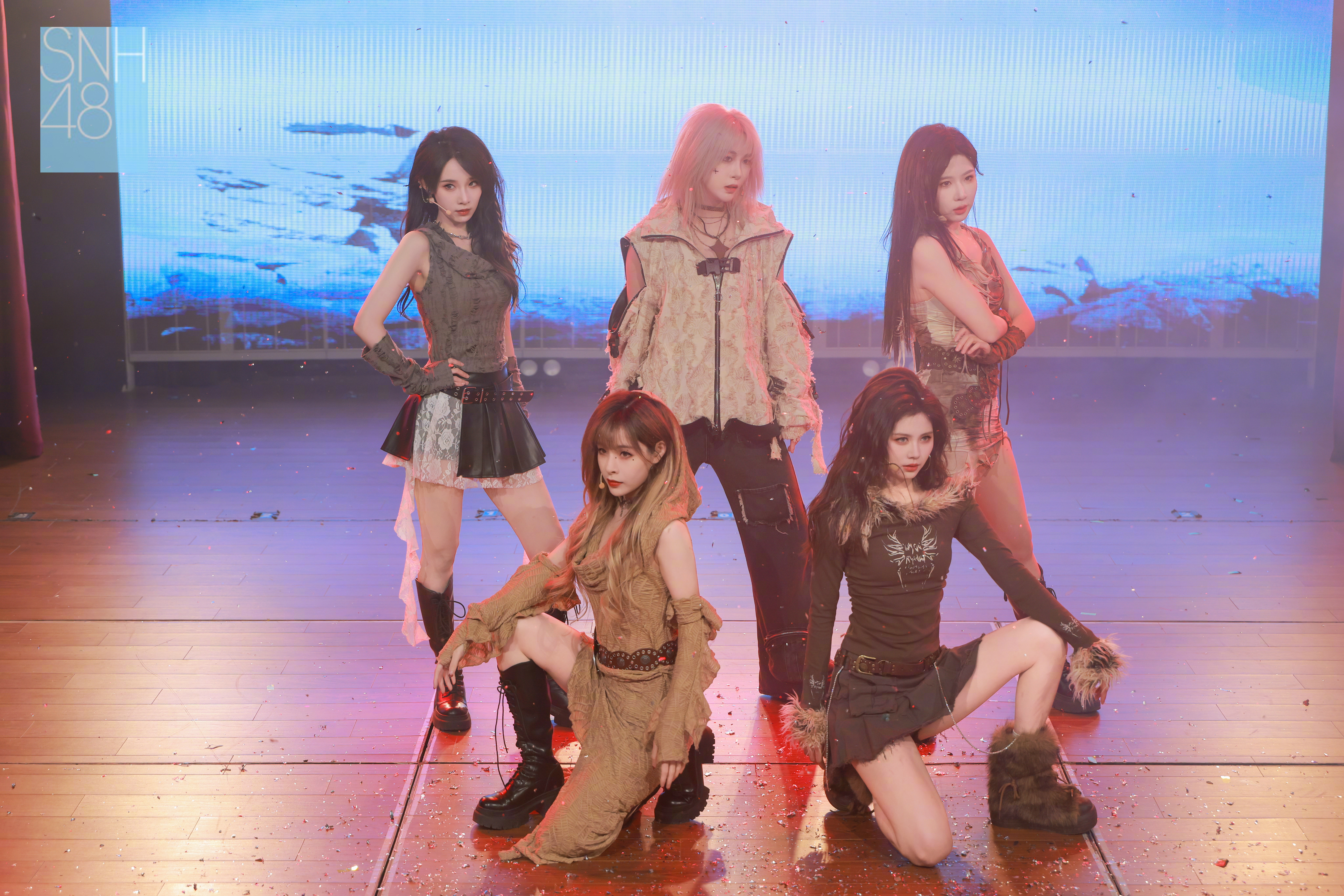 开云官网-关于MAD血洗HKA，Hanssama关键团战开团秒人宿敌对决淘汰赛，点燃全场激情的信息