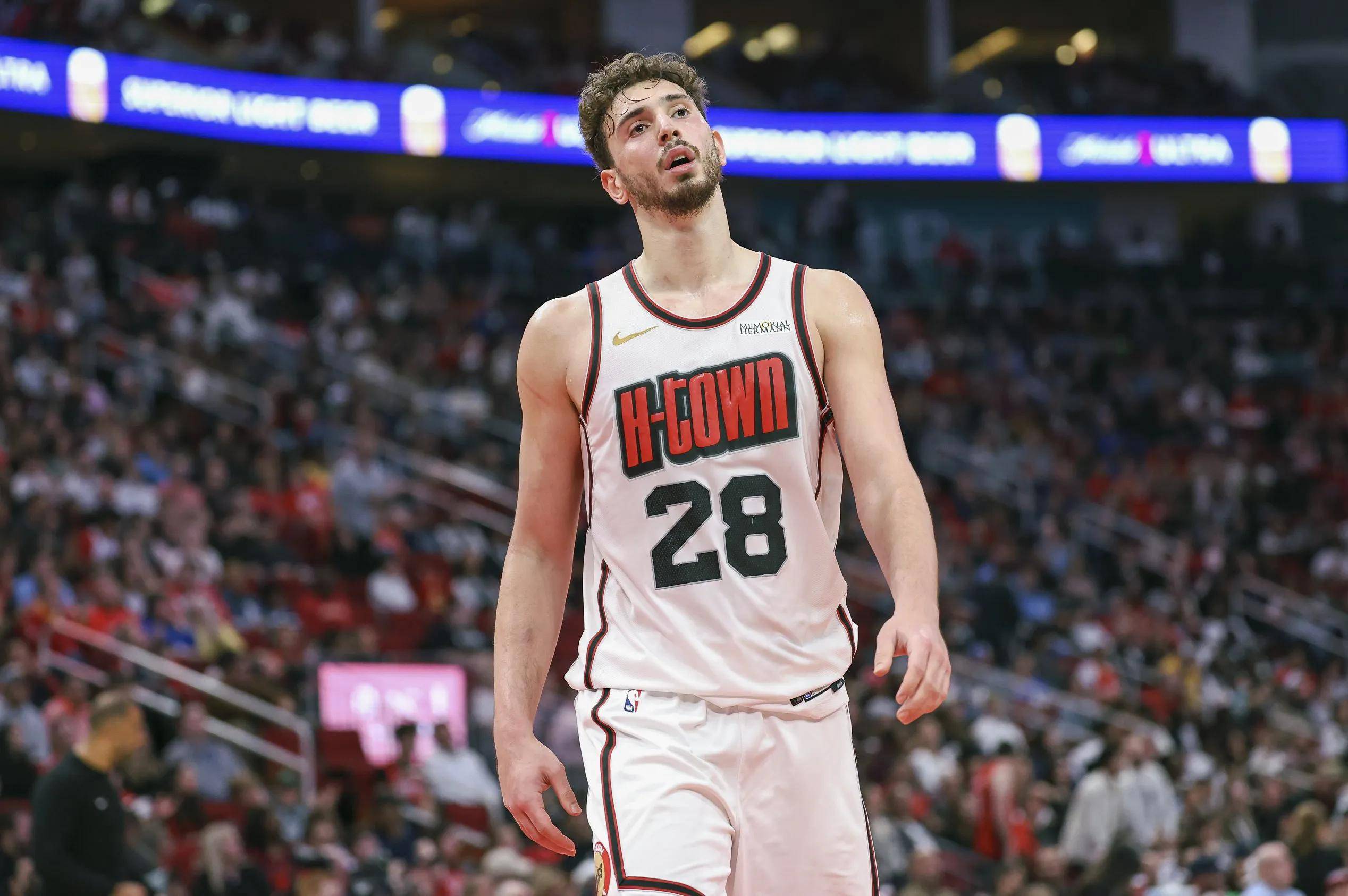 开云体育下载-爵士签下后卫新秀,期待其表现