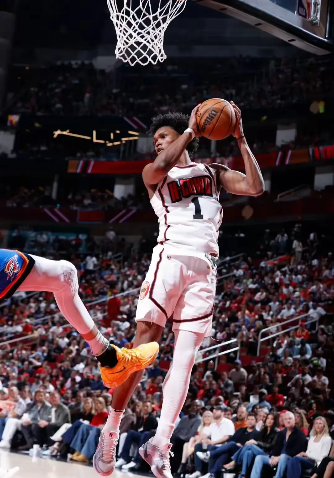 开云体育中国-火箭惨遭溃败，哈登仍然无法带领球队走出低谷的简单介绍