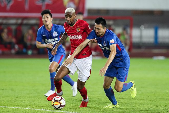 开云体育登录-张玉宏压哨绝杀，上海申花豪取三分